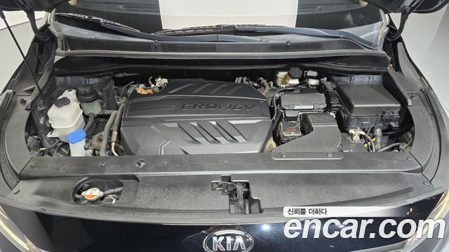 Kia Carnival 9-Seater Prstige 2020 — фото 6