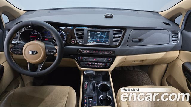 Kia Carnival 9-Seater Prstige 2020 — фото 7