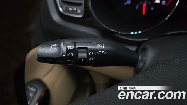 Kia Carnival 9-Seater Prstige 2020 — фото 19