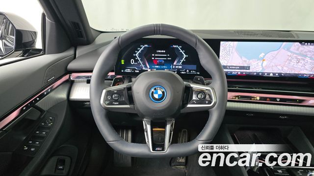 BMW 5 Series (G60) 530e M Sport 2025 — фото 13