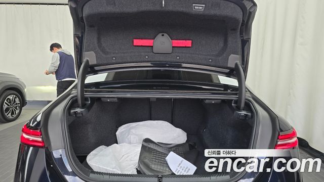 BMW 5 Series (G60) 530e M Sport 2025 — фото 17
