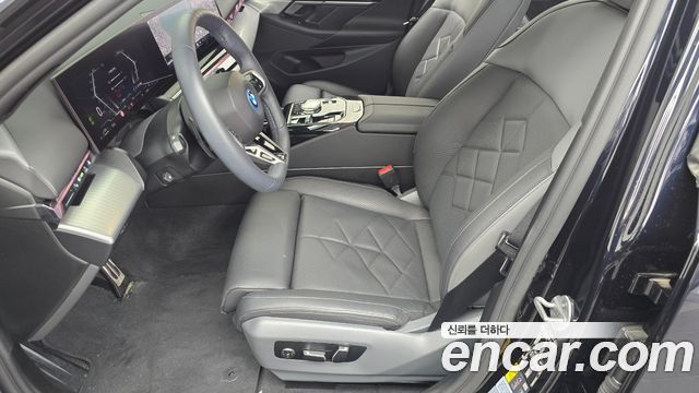 BMW 5 Series (G60) 530e M Sport 2025 — фото 18