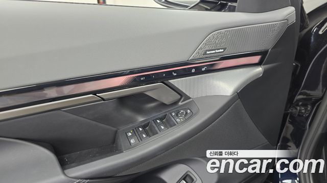 BMW 5 Series (G60) 530e M Sport 2025 — фото 28
