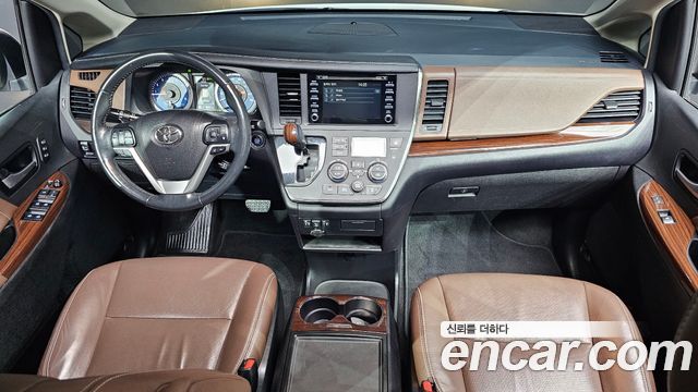 Toyota Sienna 3.5 AWD 2018 — фото 7