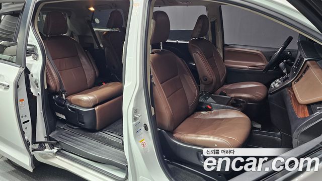 Toyota Sienna 3.5 AWD 2018 — фото 11