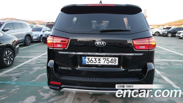 Kia Carnival 7-Seater Limousine President 2019 — фото 4