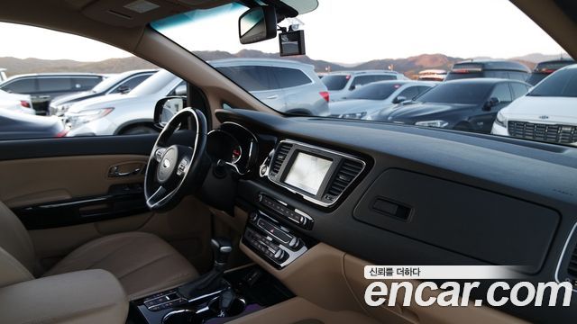 Kia Carnival 7-Seater Limousine President 2019 — фото 22