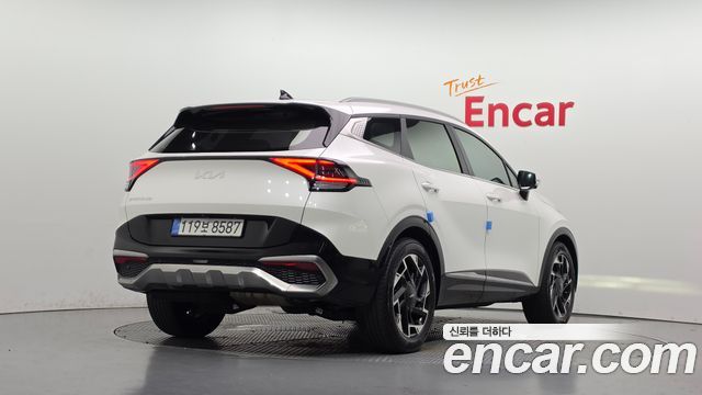 Kia Sportage (V) Diesel 2.0 2WD Signature 2022 — фото 2