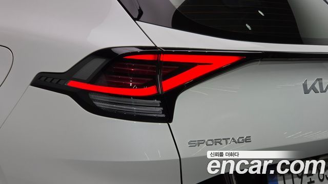 Kia Sportage (V) Diesel 2.0 2WD Signature 2022 — фото 23