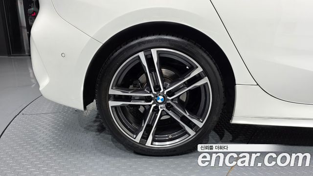 BMW 1 Series (F40) 118d M Sport 2021 — фото 5
