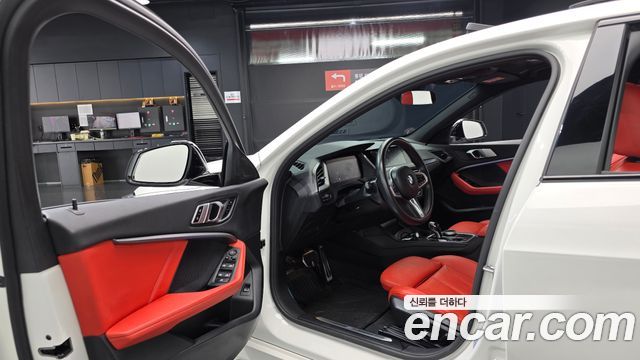 BMW 1 Series (F40) 118d M Sport 2021 — фото 10