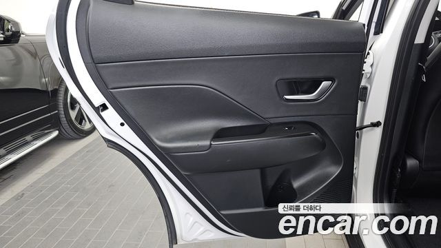 Hyundai Kona (SX2) Gasoline 1.6 Turbo 2WD Modern 2023 — фото 25