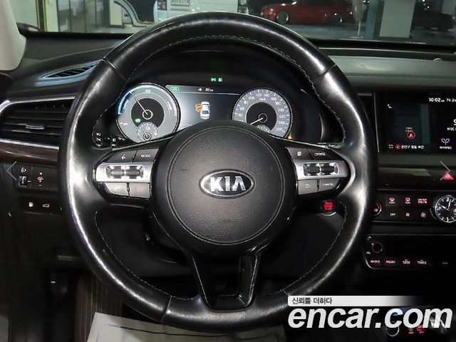 Kia K7 Hybrid Prestige 2017 — фото 8