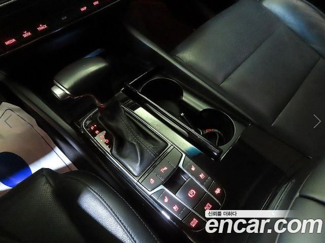 Kia K7 Hybrid Prestige 2017 — фото 16