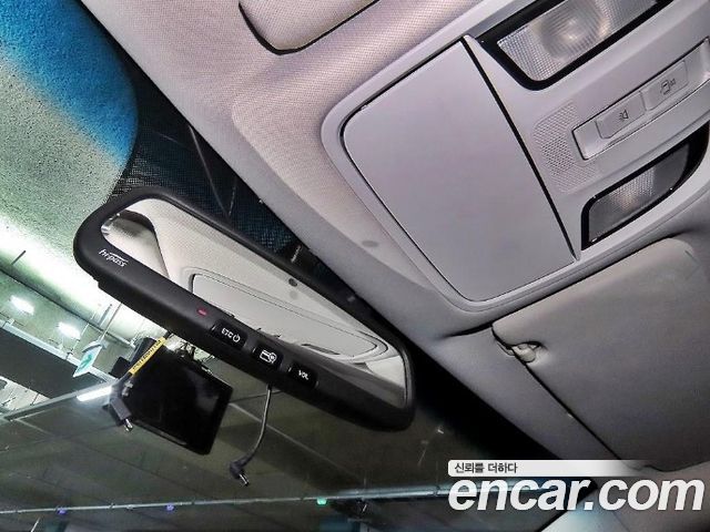 Kia K7 Hybrid Prestige 2017 — фото 21