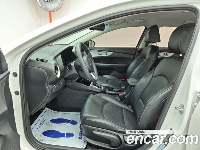 Kia K3 (II) 1.6 Trendy 2022 — фото 18