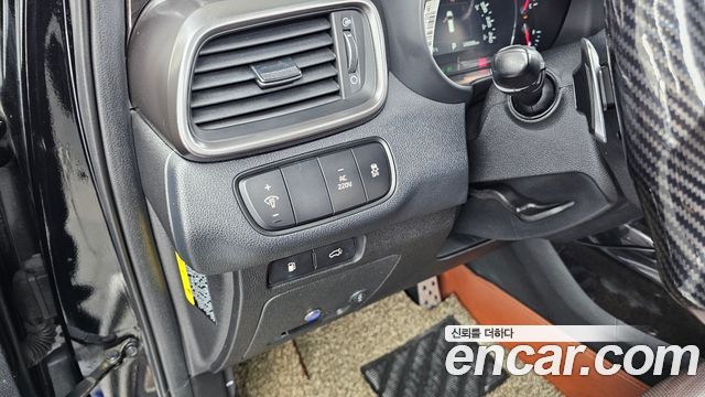 Kia Sorento Diesel 2.0 2WD Noblesse Special 2016 — фото 16