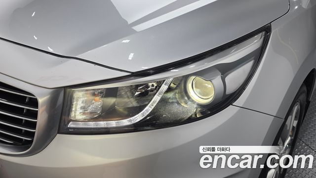 Kia Carnival 9-seater Noblesse 2016 — фото 22