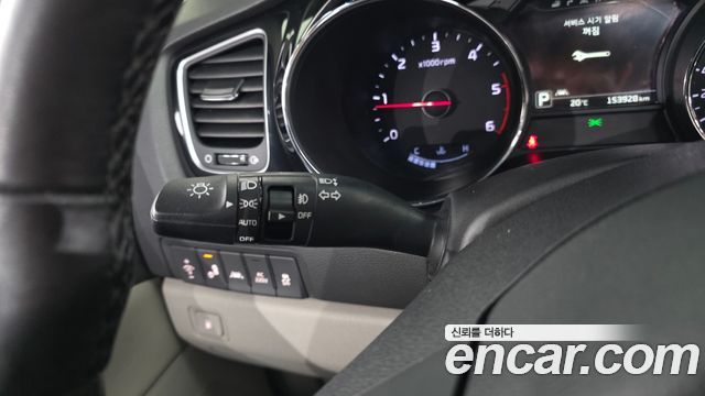 Kia Carnival 9-seater Noblesse 2016 — фото 34