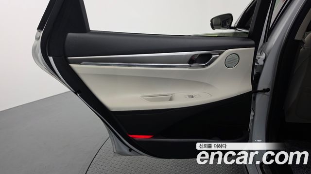 Hyundai Grandeur Hybrid (IG) Le Blanc 2022 — фото 25