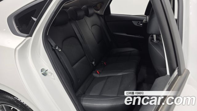 Kia K3 (II) 1.6 Prestige 2022 — фото 12