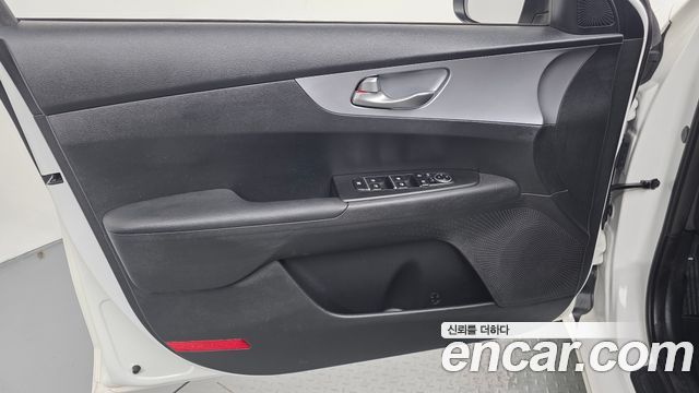 Kia K3 (II) 1.6 Prestige 2022 — фото 24