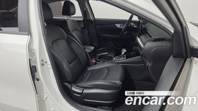 Kia K3 (II) 1.6 Prestige 2022 — фото 26