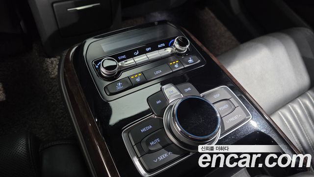 Genesis EQ900 3.8 GDI Luxury 2016 — фото 18