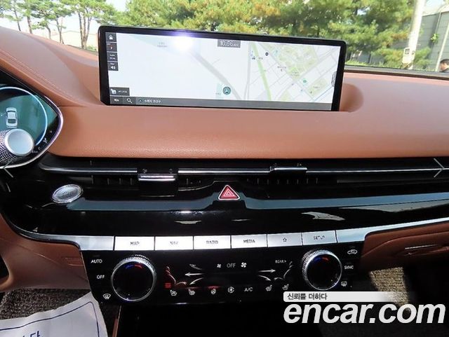 Genesis G80 (RG3) Gasoline 2.5 Turbo AWD 2022 — фото 17