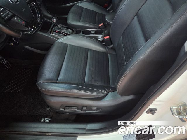 Kia K3 Prestige 2016 — фото 18