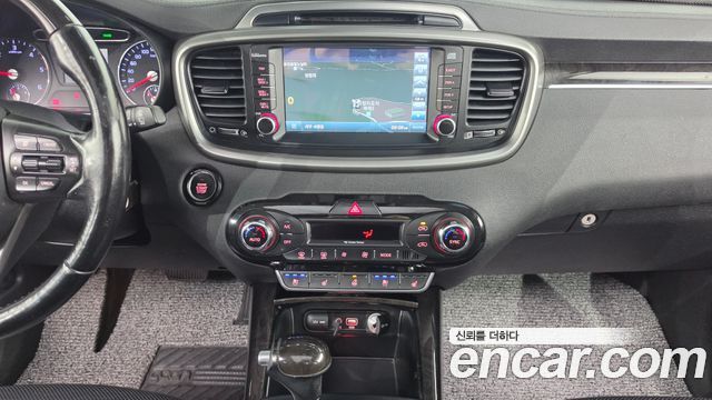 Kia Sorento Diesel 2.0 2WD Prestige 2015 — фото 17