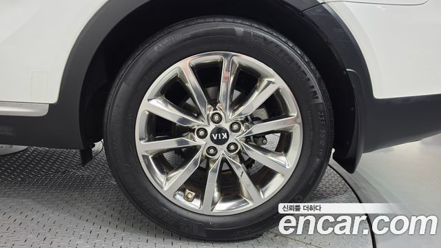 Kia Sorento Diesel 2.0 2WD Prestige 2015 — фото 21
