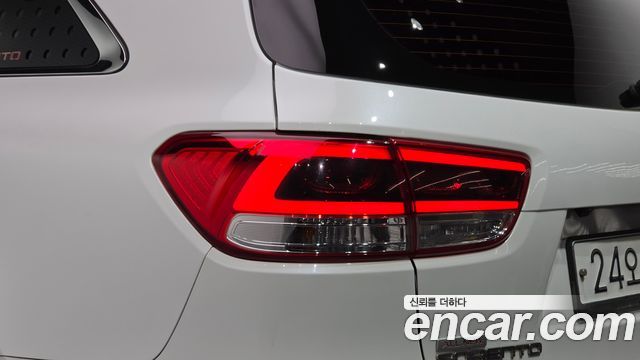 Kia Sorento Diesel 2.0 2WD Prestige 2015 — фото 23