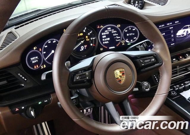 Porsche 911 (992) Carrera 4 GTS 2023 — фото 16