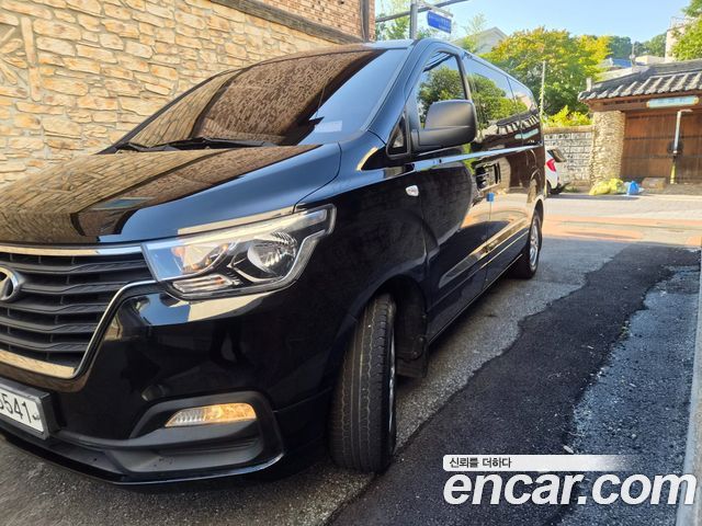 Hyundai Grand Starex Van 5-Seater Smart 2021 — фото 2