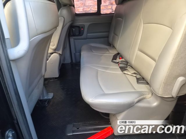 Hyundai Grand Starex Van 5-Seater Smart 2021 — фото 16