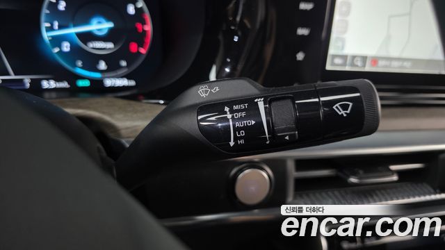 Kia K5 (III) 2.0 Noblesse 2023 — фото 17