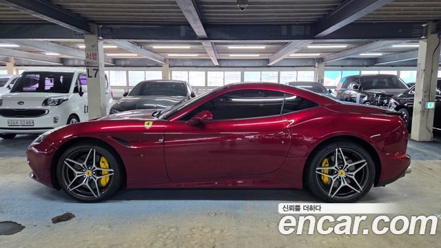 Ferrari California T 3.9 V8 2016 — фото 12