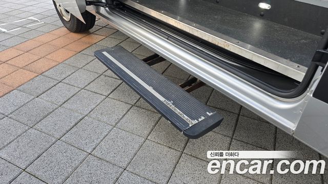Renault Korea Master 2.3 13-Seater 2019 — фото 19