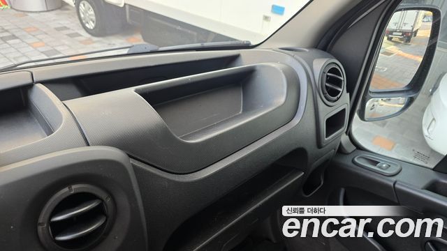 Renault Korea Master 2.3 13-Seater 2019 — фото 29