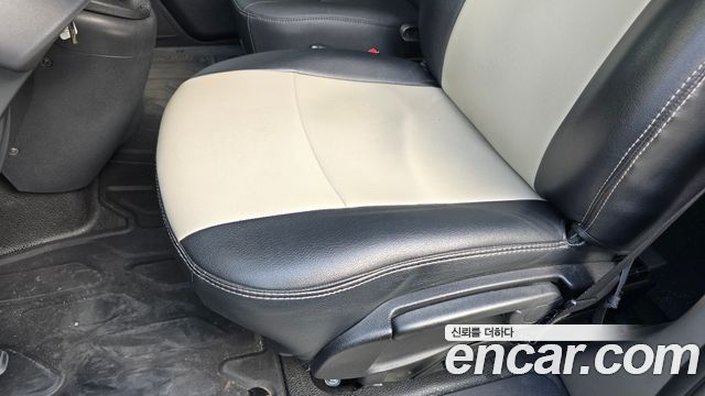 Renault Korea Master 2.3 13-Seater 2019 — фото 30