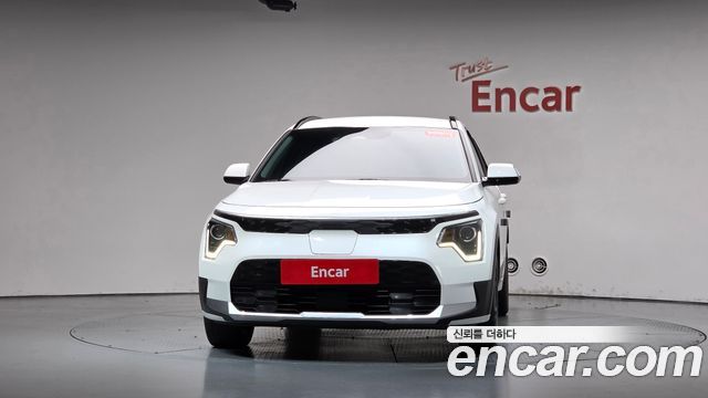 Kia Niro EV Air 2023 — фото 3