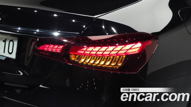 Mercedes-Benz E-Class (W213) E250 Avantgarde 2023 — фото 23