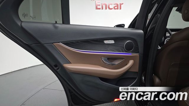 Mercedes-Benz E-Class (W213) E250 Avantgarde 2023 — фото 25