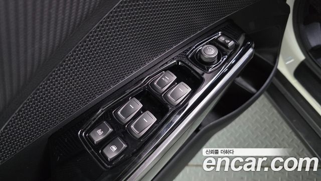 KG Mobility (SsangYong) Very New Tivoli Gasoline 1.5 2WD V1 2020 — фото 18