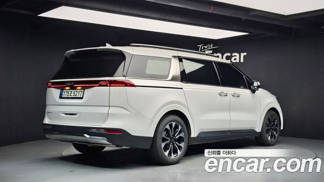 Kia Carnival (IV) Gasoline 7-Seater Signature 2023 — фото 2