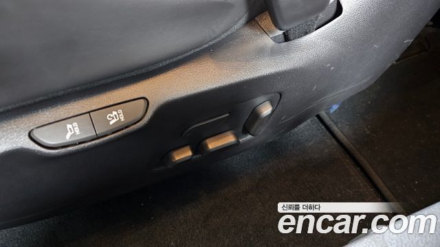 Kia Carnival (IV) Gasoline 7-Seater Signature 2023 — фото 28