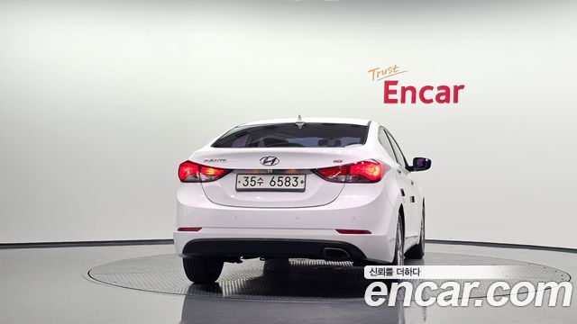Hyundai Avante 1.6 GDi Modern Standard 2014 — фото 4
