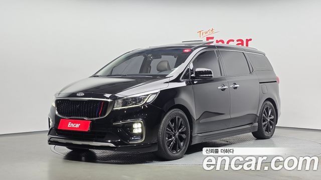 Kia Carnival 9-Seater Prstige