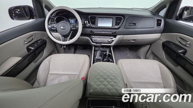 Kia Carnival 9-Seater Prstige 2019 — фото 7